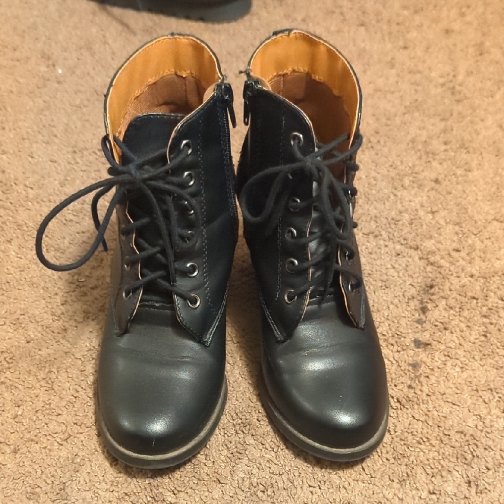 Soda Black Lace Up Ankle Booties Women's 6.5